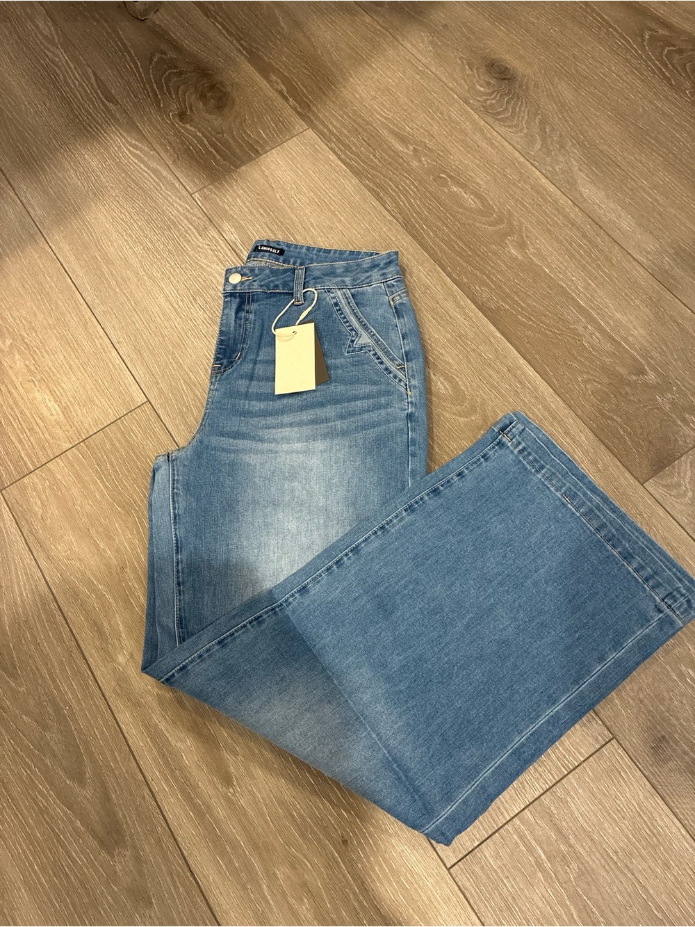 Wide Leg Light Blue Denim Jeans for Women - Picture 5 of 6